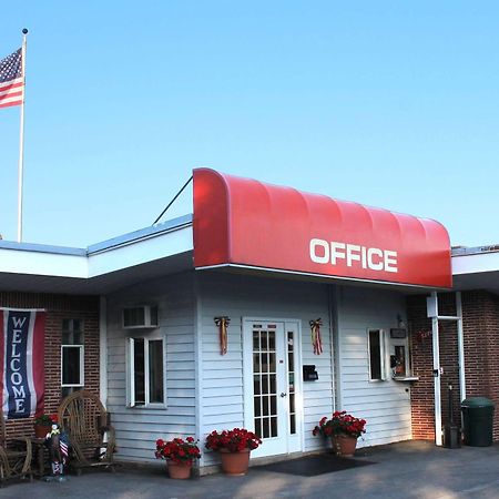 Budget Host Crestview Inn Sault Ste. Marie Bagian luar foto