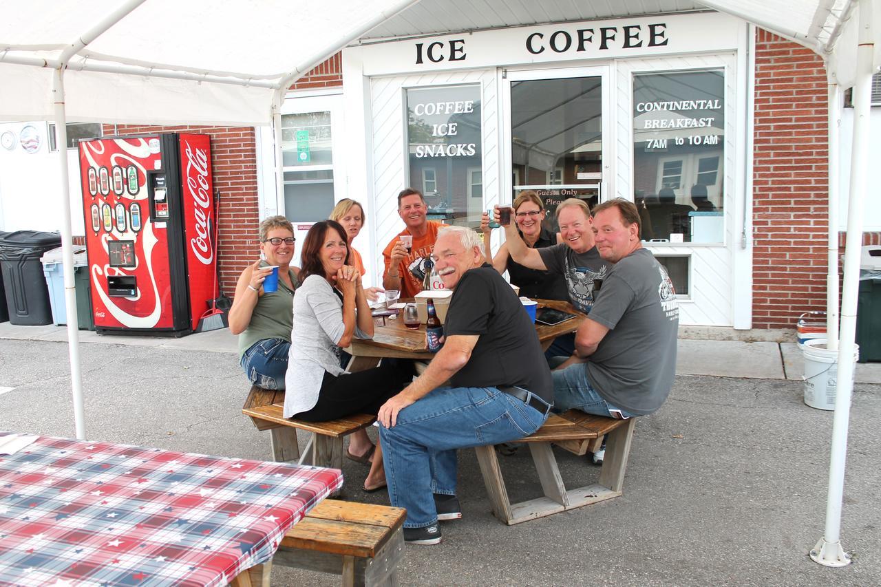 Budget Host Crestview Inn Sault Ste. Marie Bagian luar foto