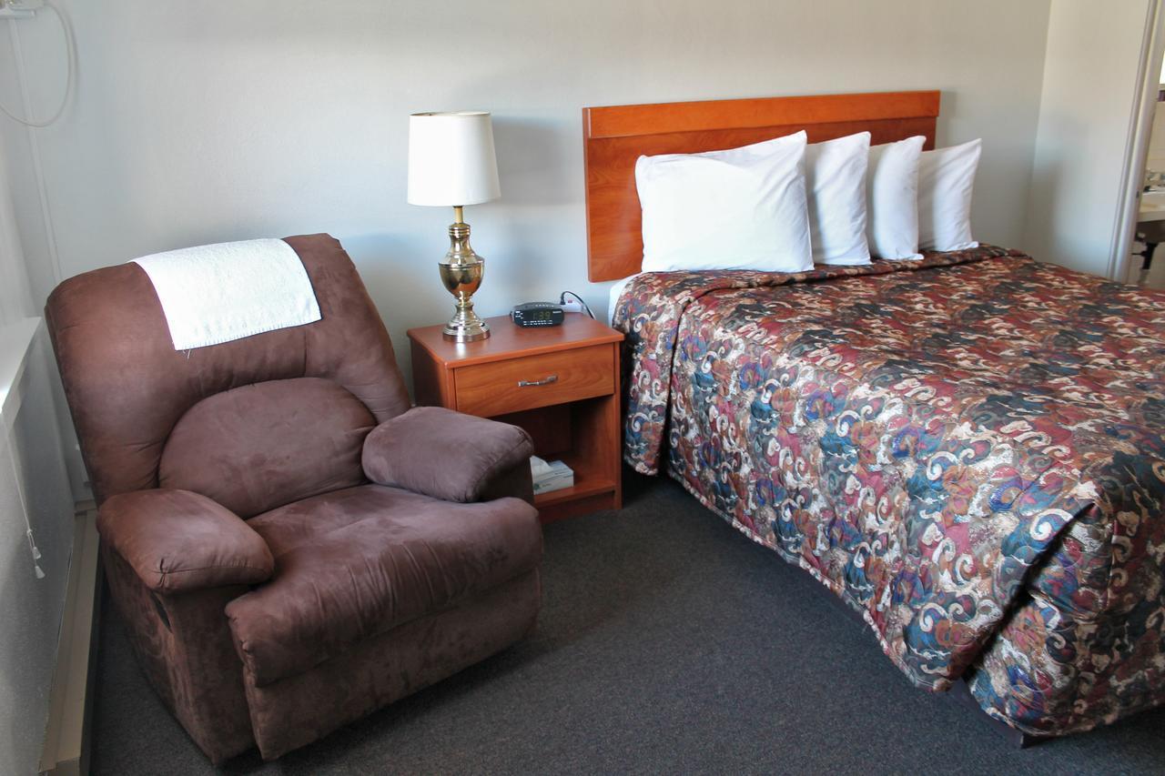 Budget Host Crestview Inn Sault Ste. Marie Bagian luar foto