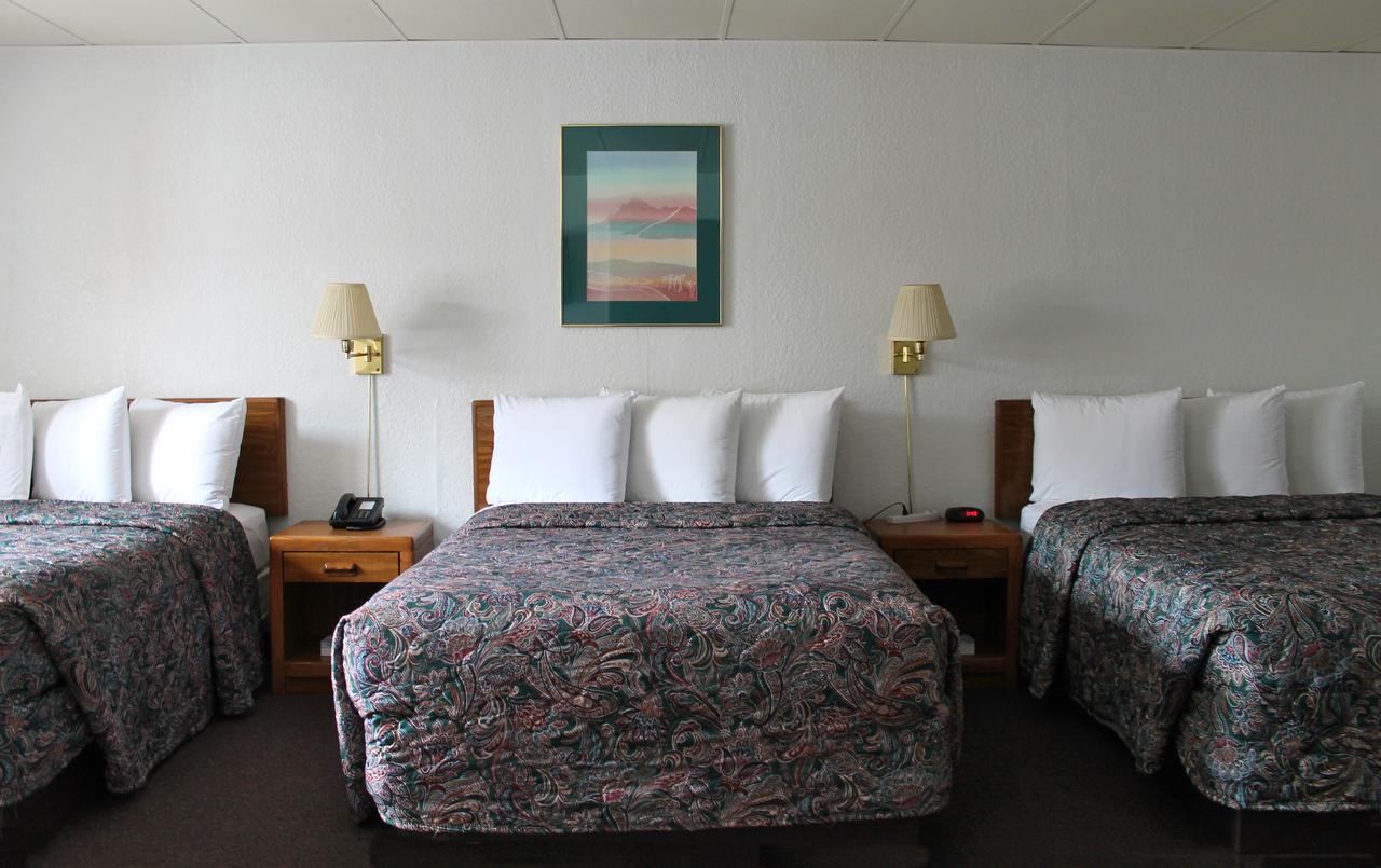 Budget Host Crestview Inn Sault Ste. Marie Bagian luar foto