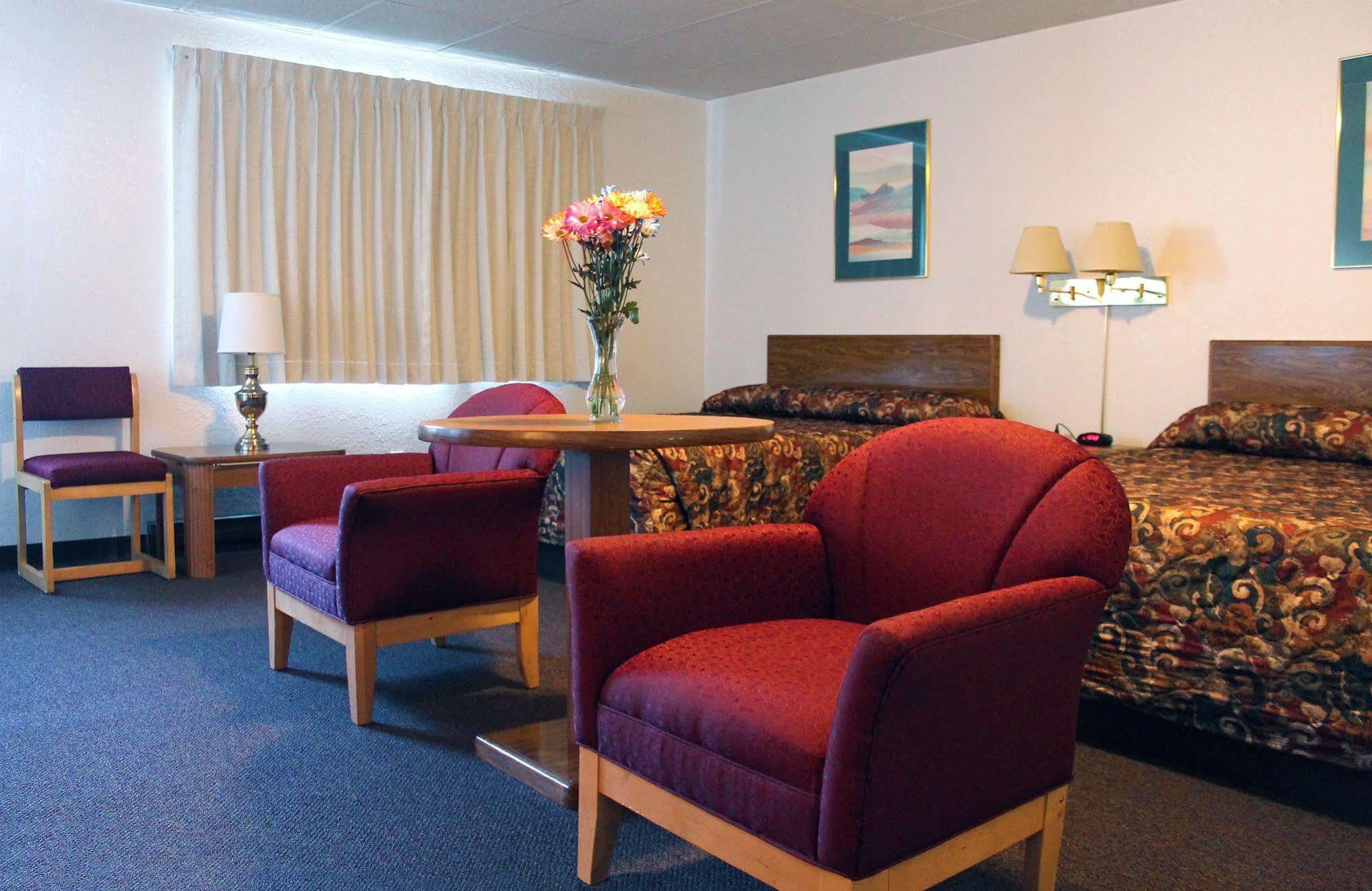 Budget Host Crestview Inn Sault Ste. Marie Bagian luar foto
