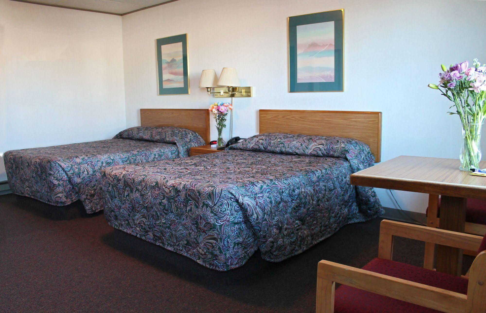 Budget Host Crestview Inn Sault Ste. Marie Bagian luar foto