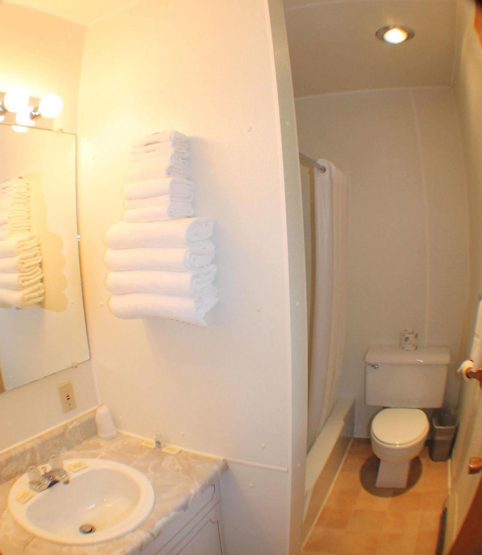 Budget Host Crestview Inn Sault Ste. Marie Bagian luar foto