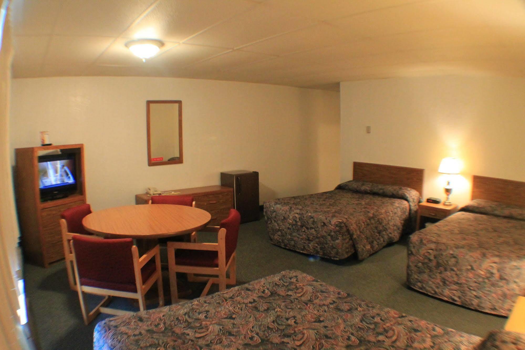 Budget Host Crestview Inn Sault Ste. Marie Bagian luar foto
