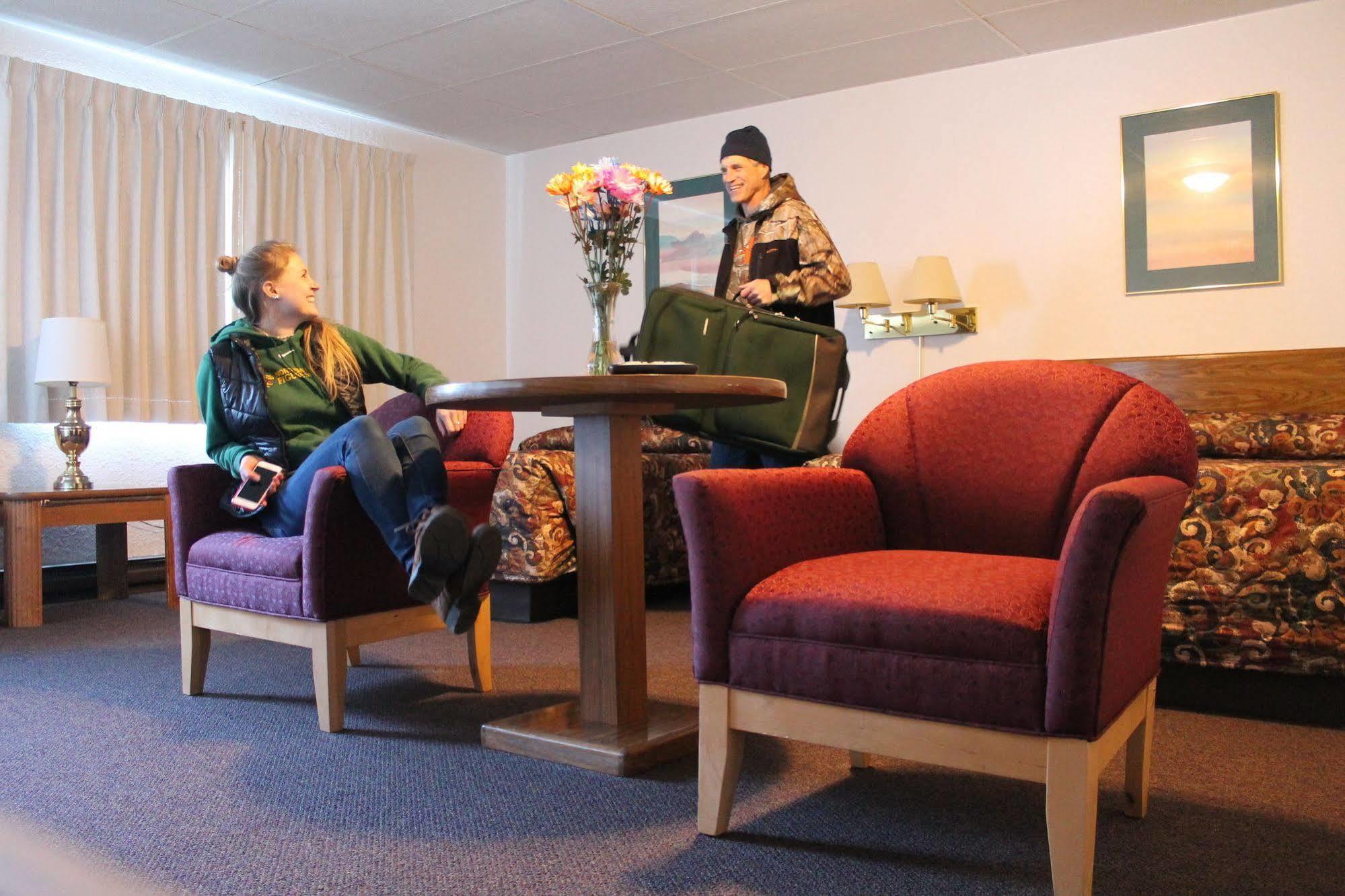 Budget Host Crestview Inn Sault Ste. Marie Bagian luar foto