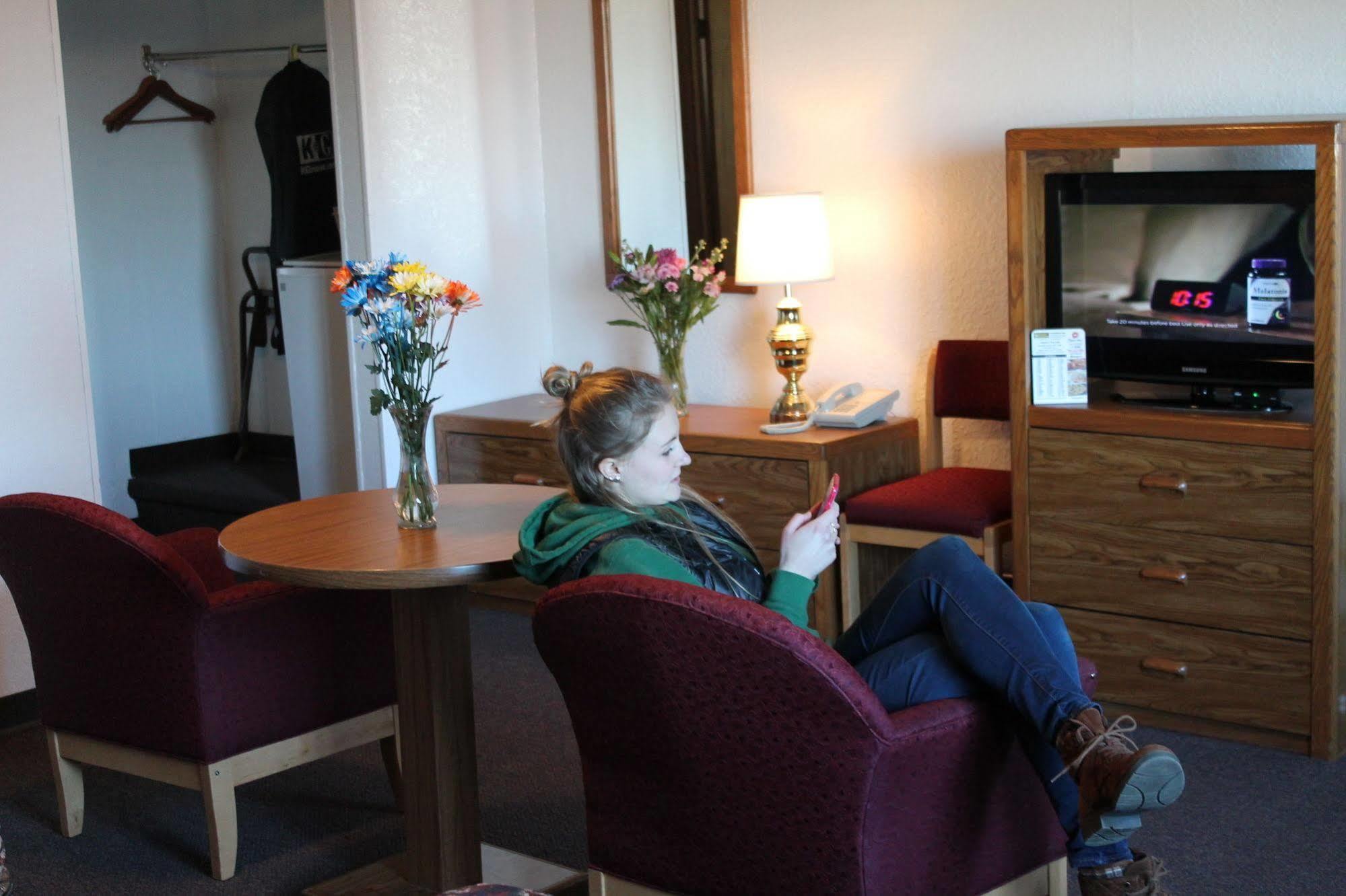 Budget Host Crestview Inn Sault Ste. Marie Bagian luar foto